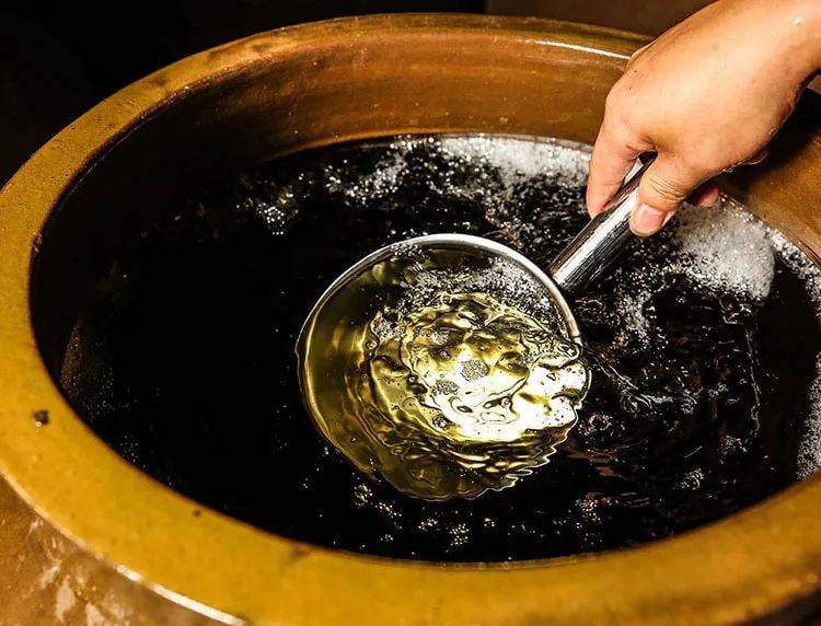 为什么说正统酱香酒可以越放越香，越老越好，原因都在这