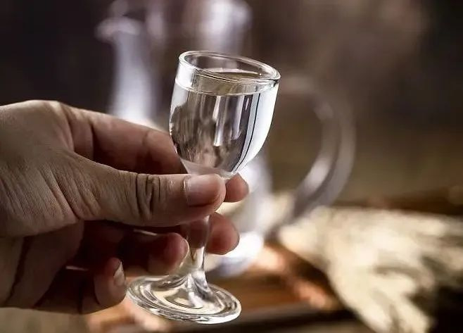 为什么说正统酱香酒可以越放越香，越老越好，原因都在这